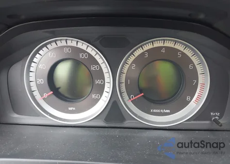 2013 Volvo S60 T5/T5 Platinum/T5 Premier/T5 Premier Plus z USA, uszkodzony, nr VIN YV1612FH8D2185936